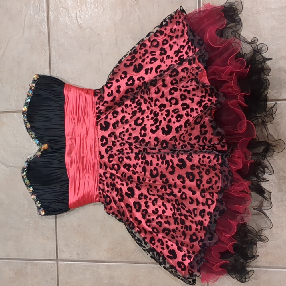 💕💋Hot Pink and Black Strapless Fit and Flare Dress for Prom💕💋
